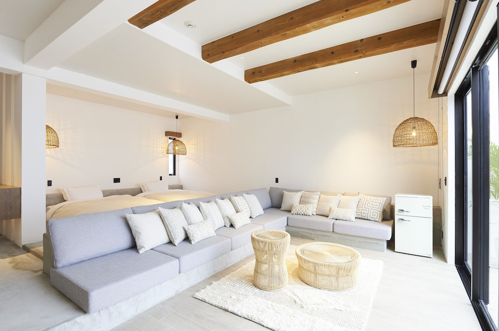 メインイメージ | グランブルーギャマン