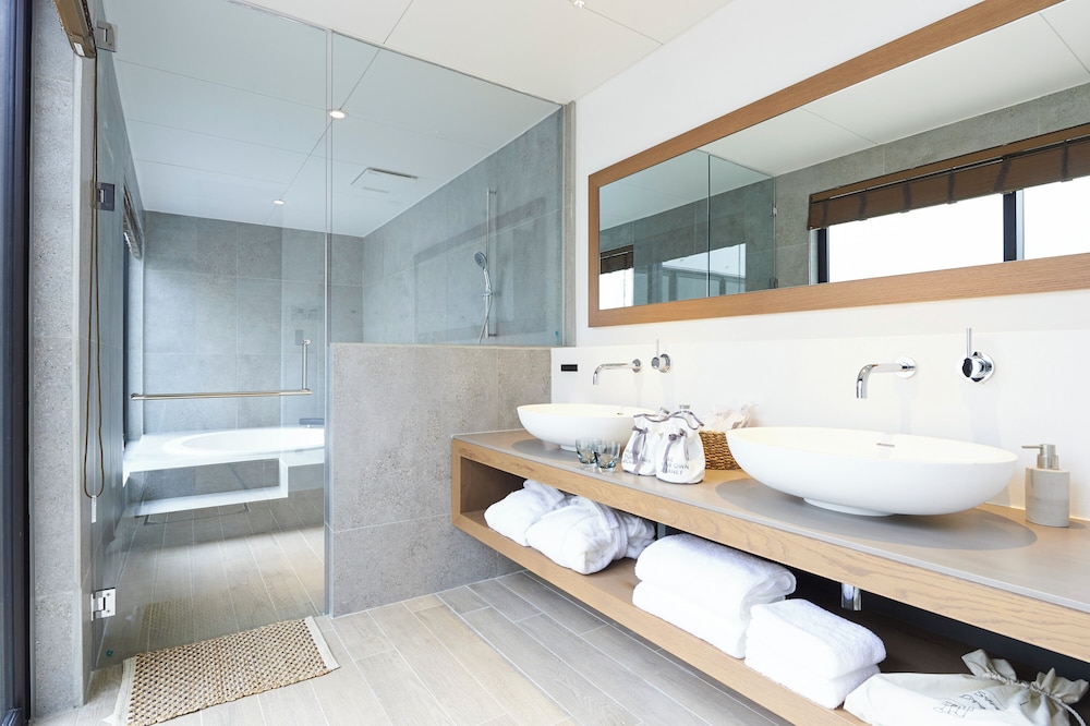 スーペリア スイート 客室8 | グランブルーギャマン