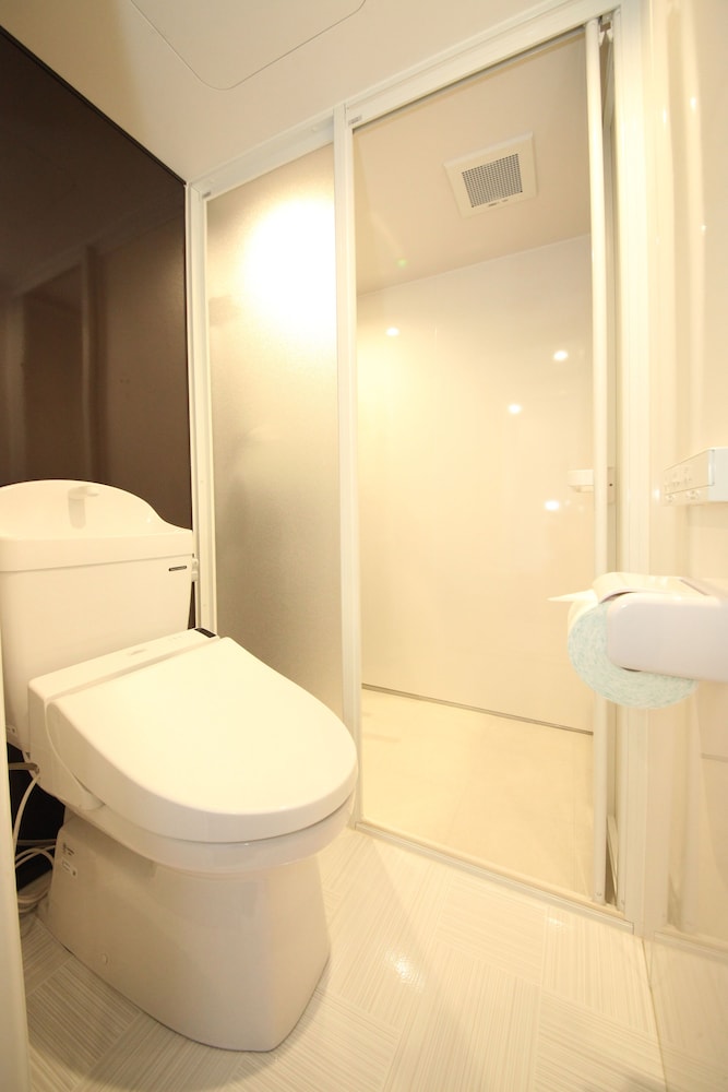 スーペリア ファミリールーム バスルーム1 | 旅館 一の松