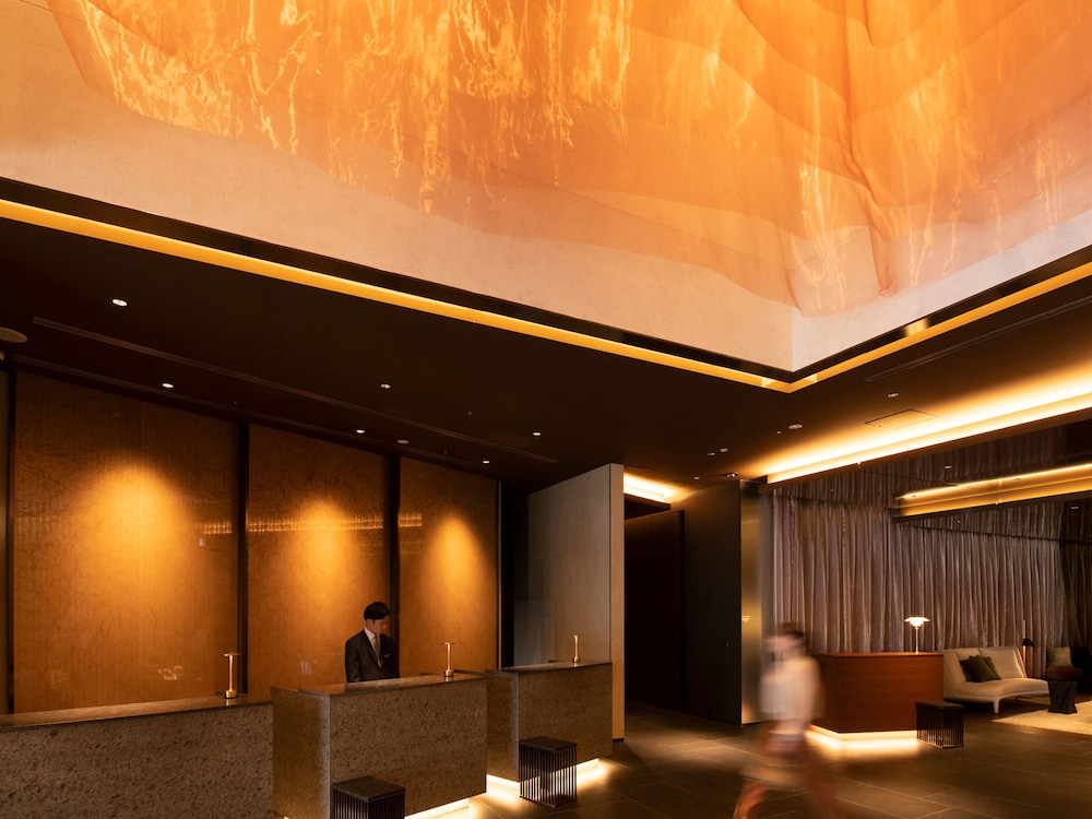 ロビー1 | 三井ガーデンホテル六本木プレミア