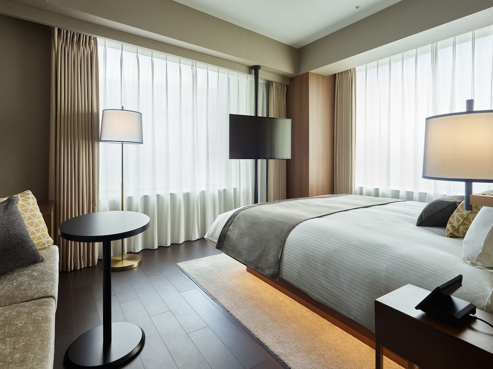 デラックスキング (禁煙) 客室1 | 三井ガーデンホテル六本木プレミア