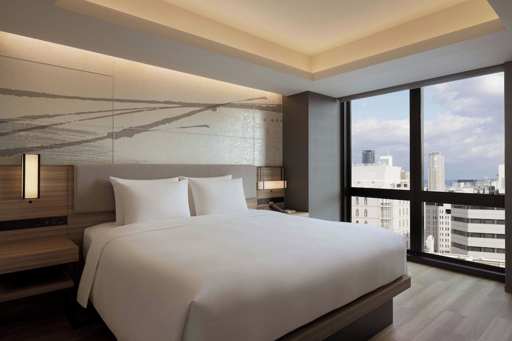 スイート キングベッド 1 台 | コートヤード・バイ・マリオット大阪本町