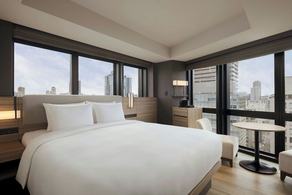 ルーム キングベッド 1 台 禁煙 客室2 | コートヤード・バイ・マリオット大阪本町