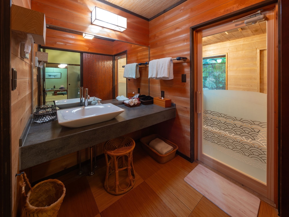 苅安/位山 離れ 禁煙 客室10 | 倭乃里