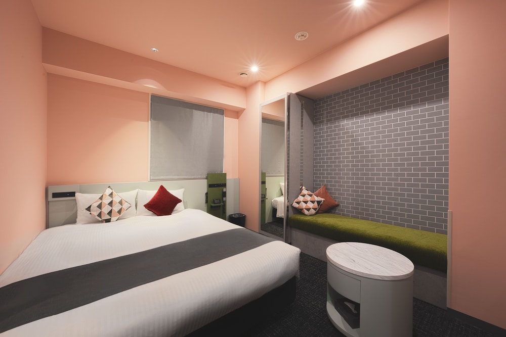 スーペリアクイーン -2022年リニューアル- 禁煙 | ホテル ヴィラフォンテーヌ東京新宿