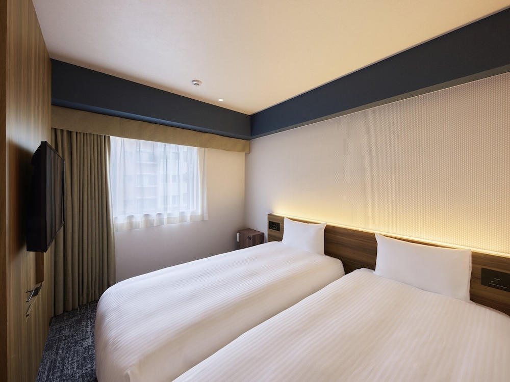 ツインルーム シングルベッド 2 台 禁煙 | ホテル ヴィラフォンテーヌ東京上野御徒町