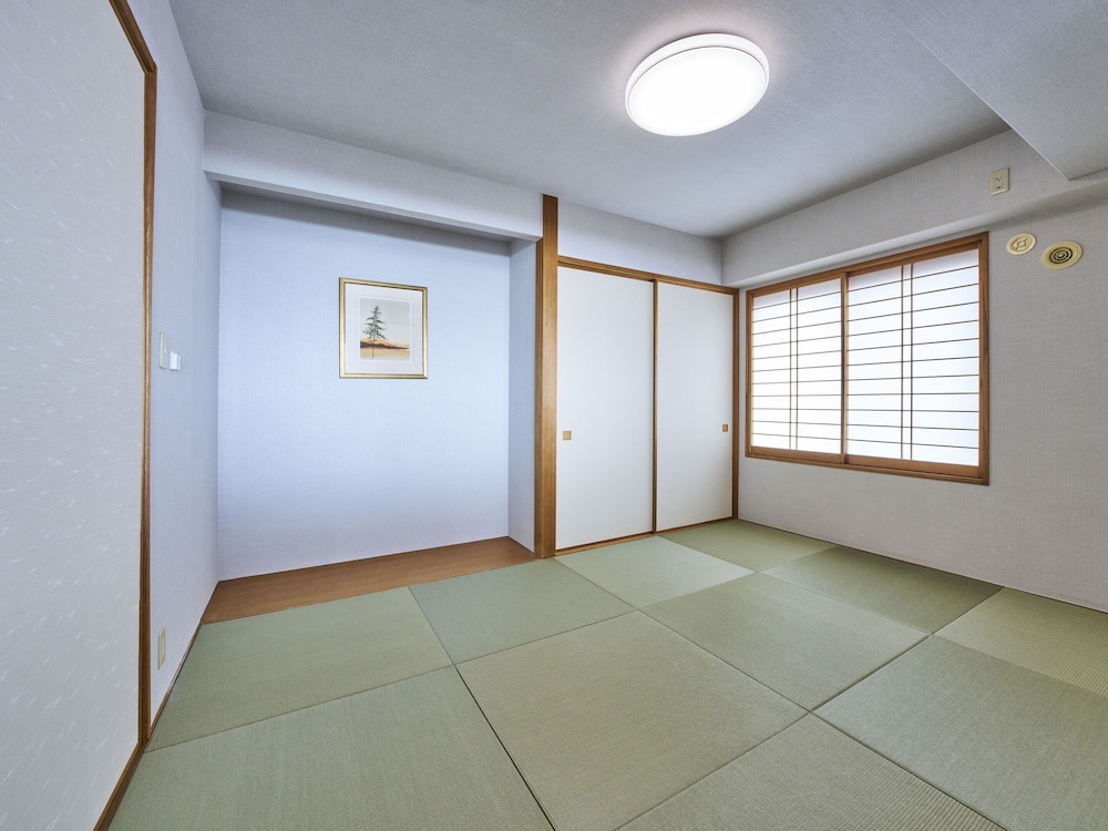 デラックススイート オーシャンビュー (3LDK) 犬同伴不可 禁煙 客室3 | ヴィラージュ伊豆高原