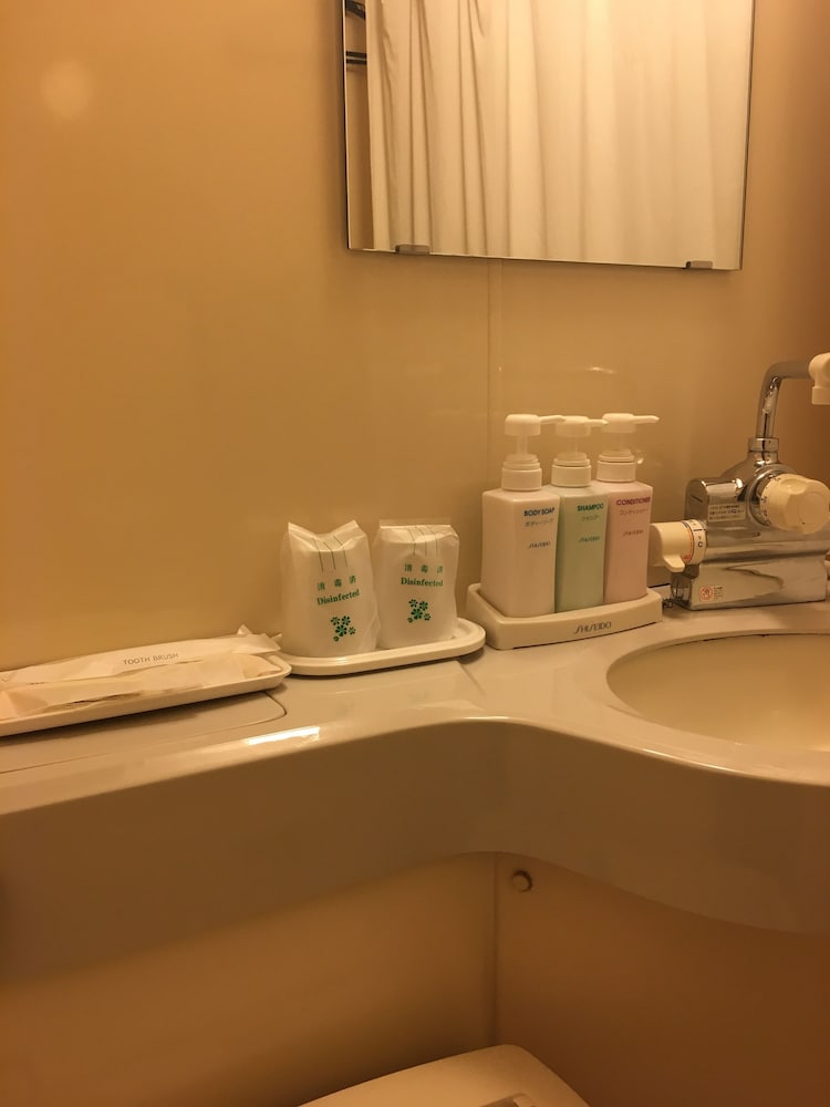 ツインルーム 喫煙可 バスルーム1 | ホテルニュースター池袋