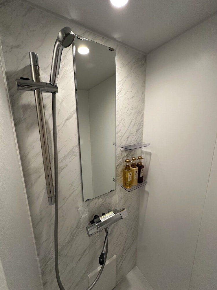 スタンダード ツインルーム 禁煙 ベット幅 120cm バスルーム1 | シティルートホテル