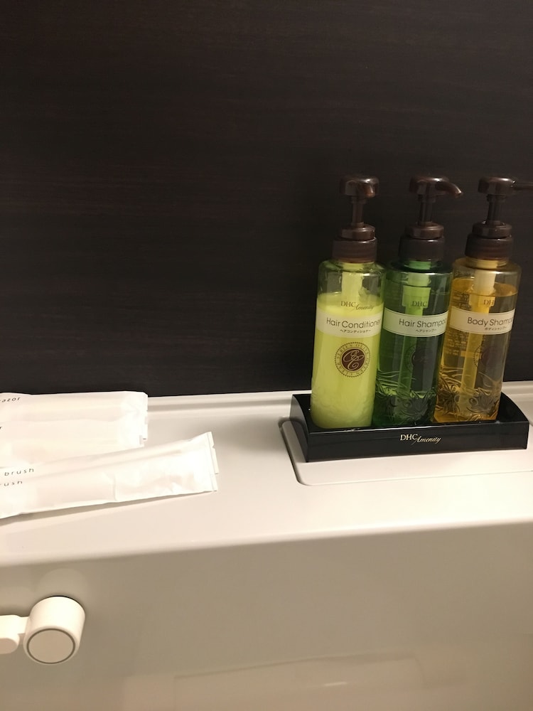 セミダブルルーム　禁煙 バスルーム1 | ホテルオーエド