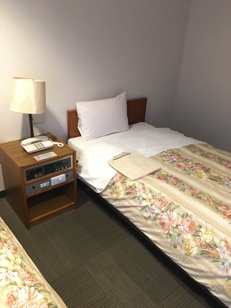 トリプルルーム 禁煙 客室7 | ホテルオーエド