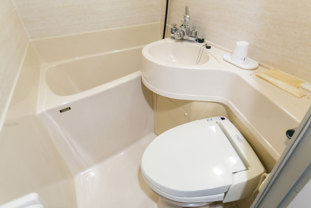 セミダブルルーム　禁煙 バスルーム0 | ホテルオーエド