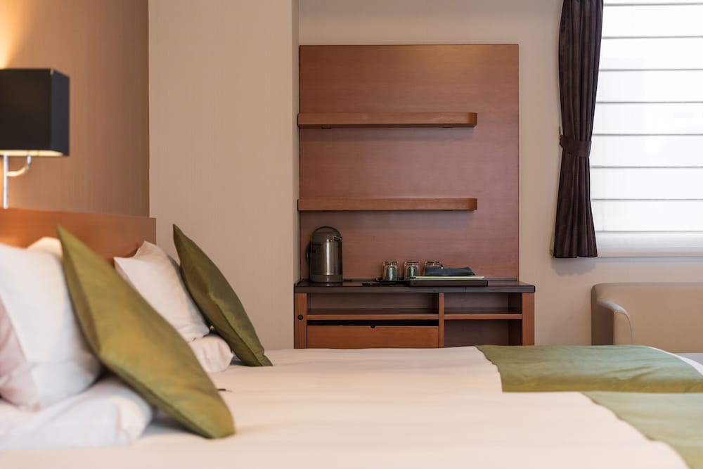 スーペリア トリプルルーム 禁煙 客室6 | ホテルマイステイズ京都四条