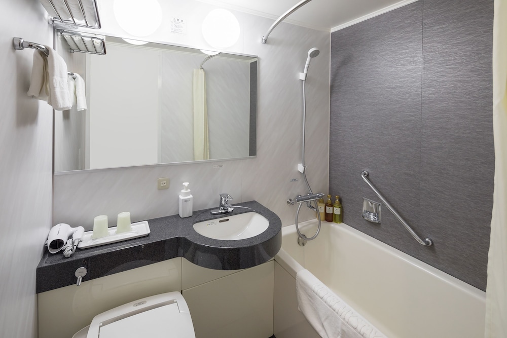 スーペリア ダブルルーム 禁煙 バスルーム0 | ホテルマイステイズ京都四条