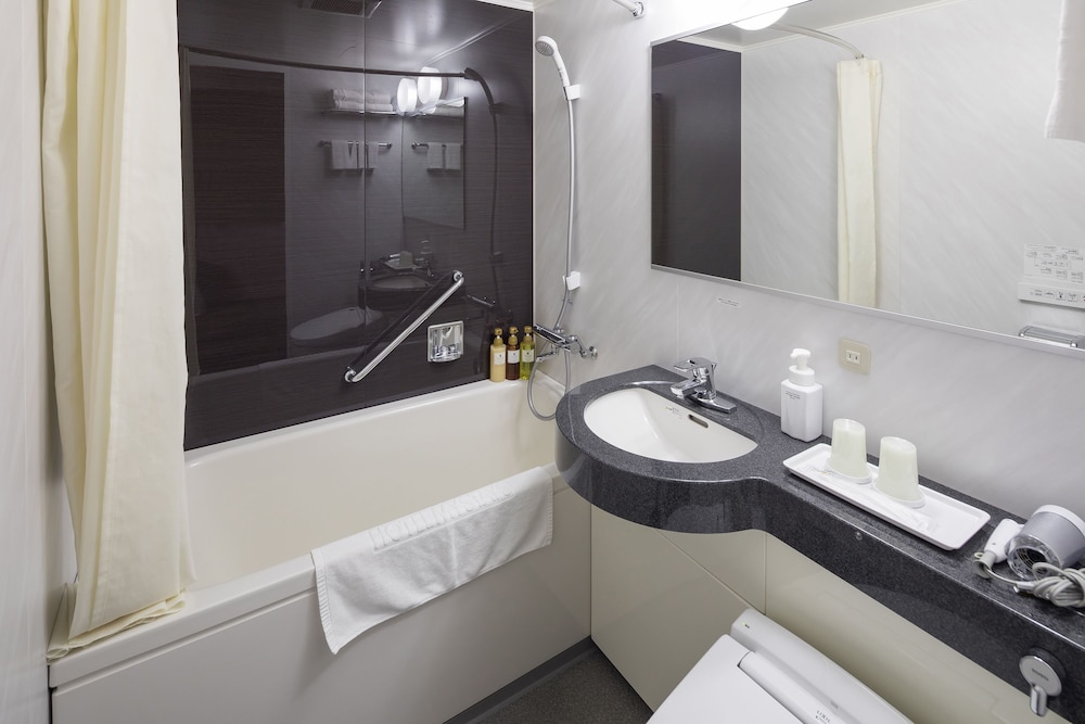 デラックス ツインルーム 禁煙 バスルーム0 | ホテルマイステイズ京都四条