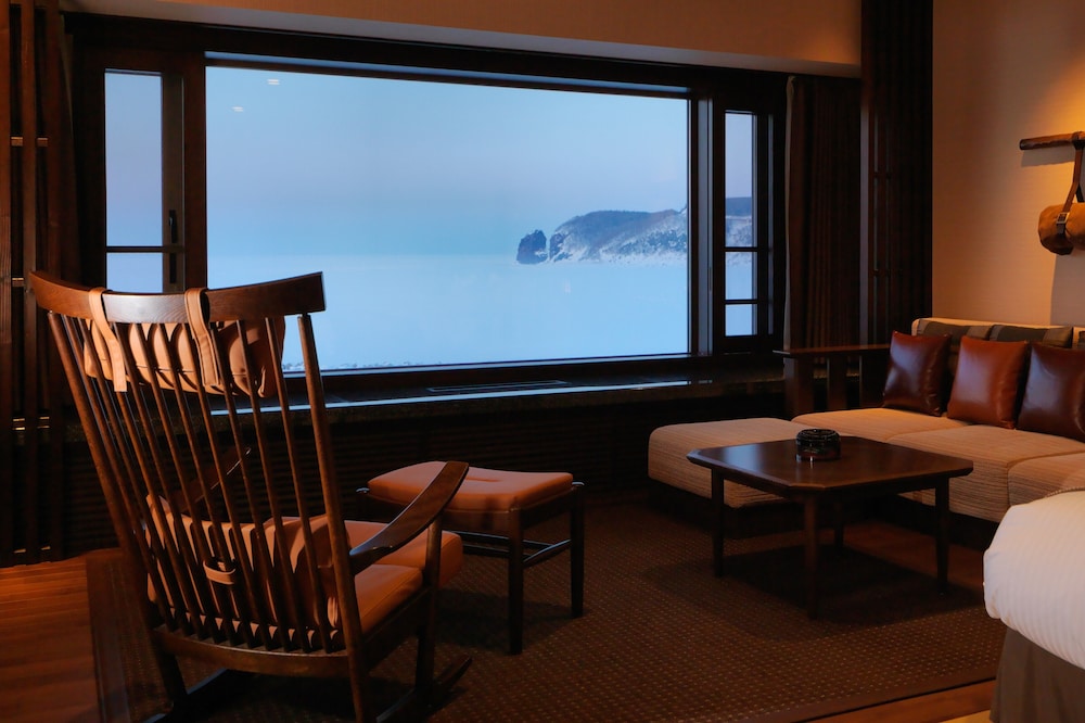 [シービュー和モダンツイン] 50sqm/3名迄/禁煙 客室1 | 北こぶし 知床 ホテル＆リゾート