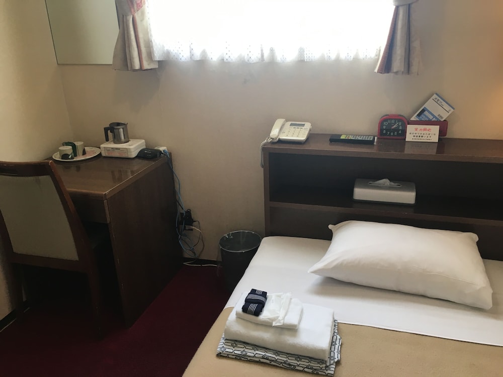 セミダブルルーム 客室1 | ホテル柳橋