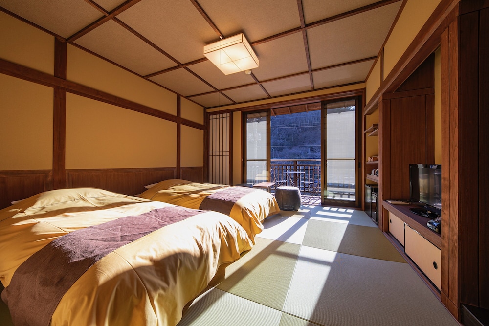 スタンダード ツインルーム 客室4 | 四万温泉 柏屋旅館