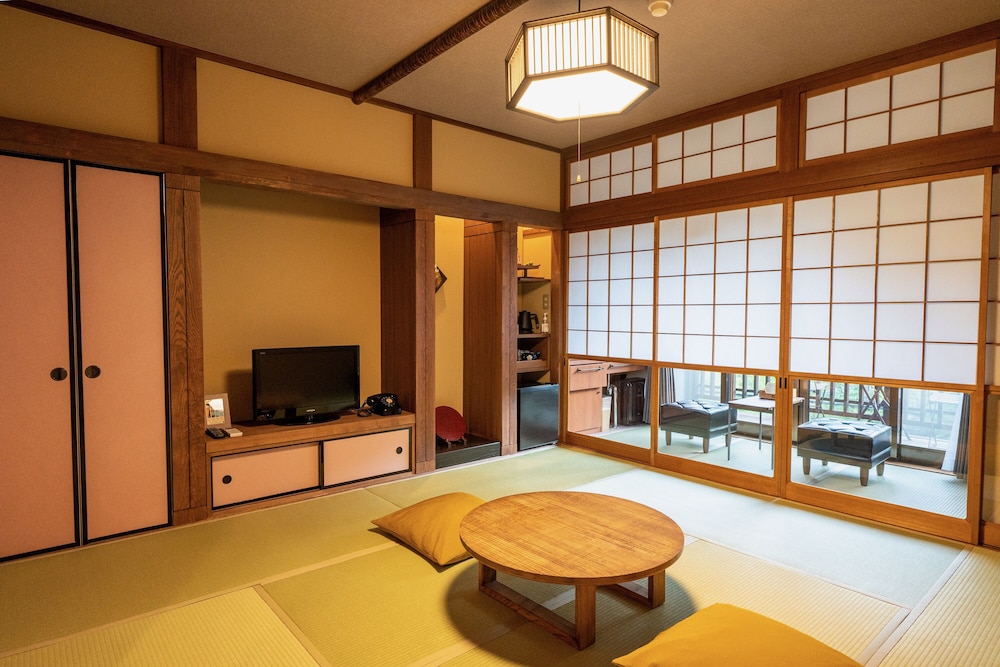 スタンダード トリプルルーム 客室1 | 四万温泉 柏屋旅館