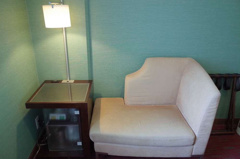 エコノミー ダブルルーム 禁煙 リビング エリア0 | ホテル トラスティ東京ベイサイド