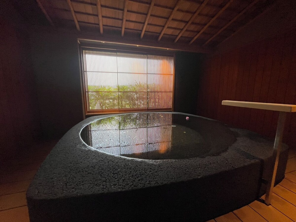 和室　デラックスルーム　露天風呂付 B 客室1 | 宝塚温泉 ホテル若水