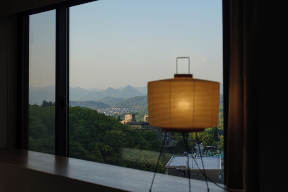 東館 旧有馬郡の山々をながめるデラックス和洋室 禁煙 部屋からの景観0 | ねぎや陵楓閣