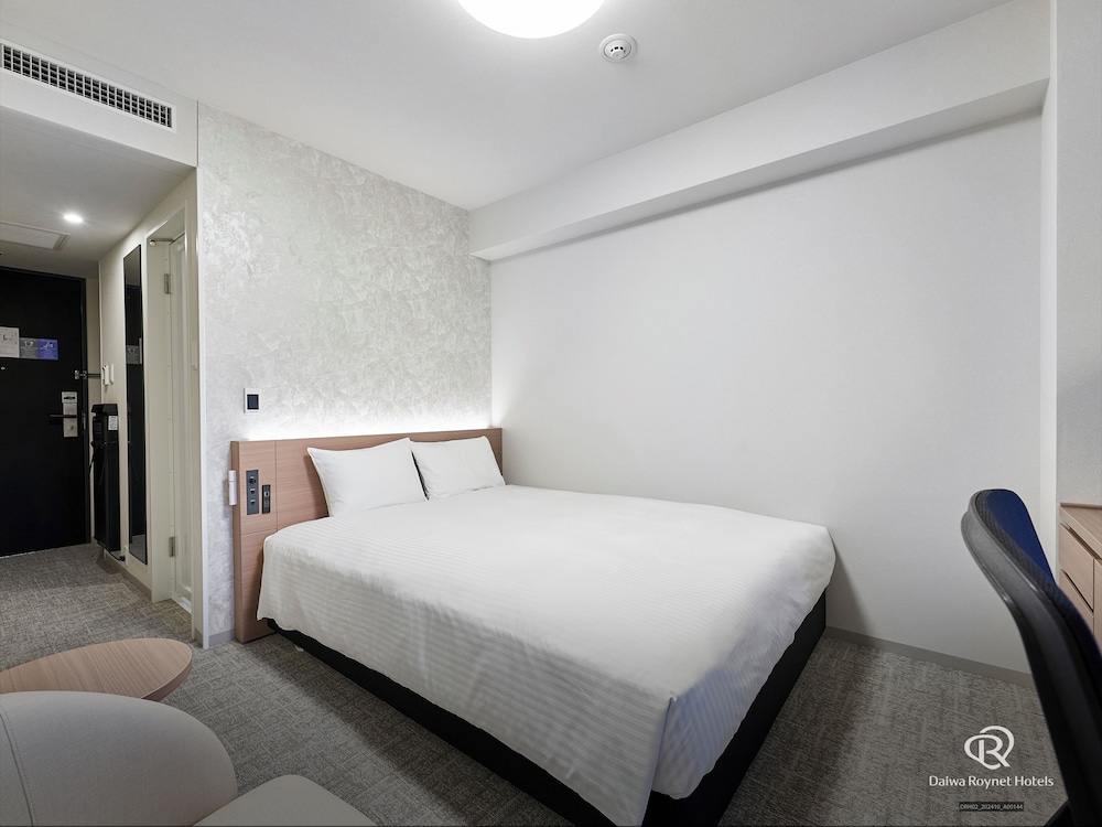 スタンダード ダブルルーム 喫煙可 客室1 | ダイワロイネットホテル横浜公園