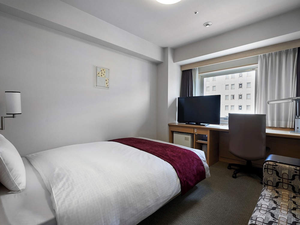 スタンダードダブルルーム 喫煙可 (18 sqm) [広島駅より電車で20分] | ダイワロイネットホテル広島