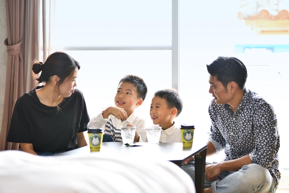 ベーシック 4 人部屋 ベッド (複数台) 禁煙 簡易キッチン 客室6 | ホテル リゾートイン石垣島