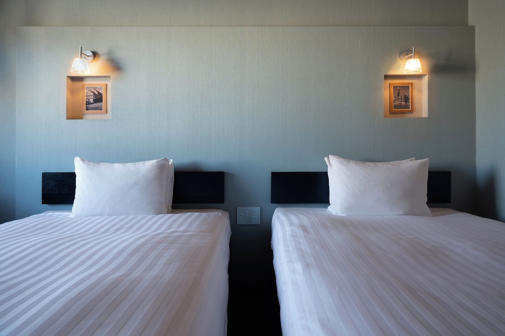 スタンダード ツインルーム 喫煙可 客室1 | ホテルビスタ厚木