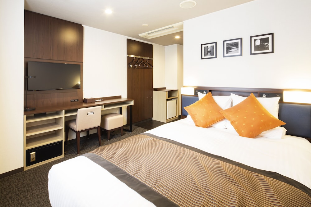 スタンダードダブル 禁煙/ 13平米 | ホテルマイステイズ金沢キャッスル