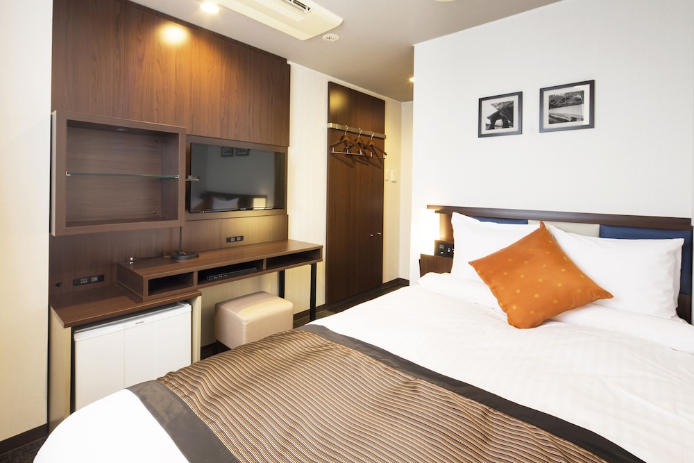 スタンダードセミダブル 禁煙/ 11平米 | ホテルマイステイズ金沢キャッスル