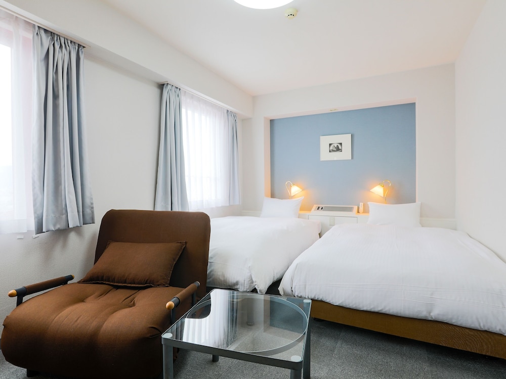 ツインルーム 喫煙可 客室1 | KOKO STAY 都城