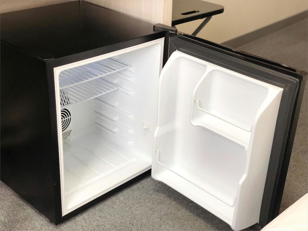 エコノミー ツインルーム 喫煙可 客室の設備とサービス1 | KOKO STAY 都城