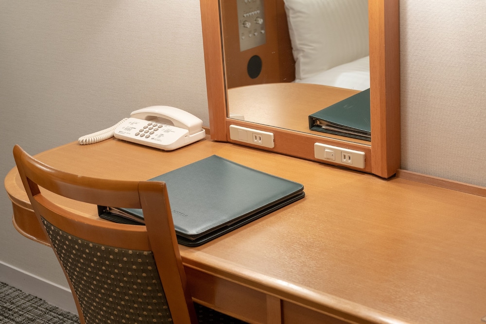 セミ ダブル (禁煙) 客室の設備とサービス2 | 都市センターホテル