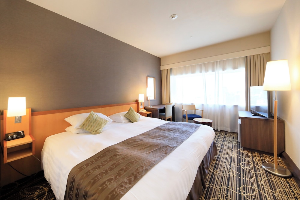 デラックス ダブルルーム 禁煙 | KKRホテル東京