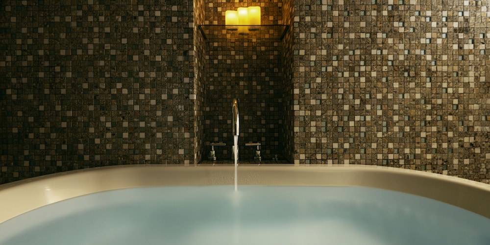 ルイガンズスイート 禁煙(7F) 67m2 客室16 | ザ ルイガンズ スパ アンド リゾート