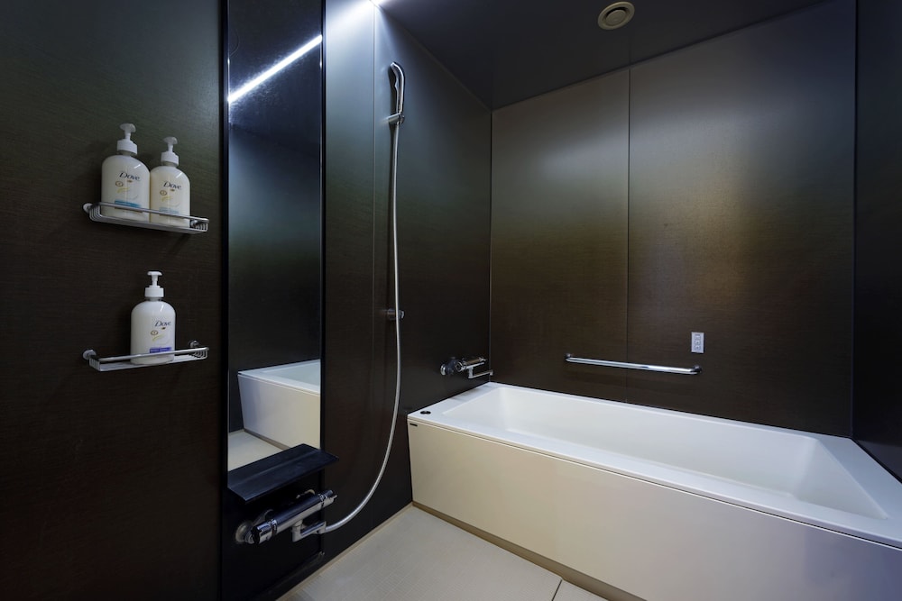 ジュニアスイート 客室2 | ホリデイ・イン&スイーツ札幌大通公園 by IHG