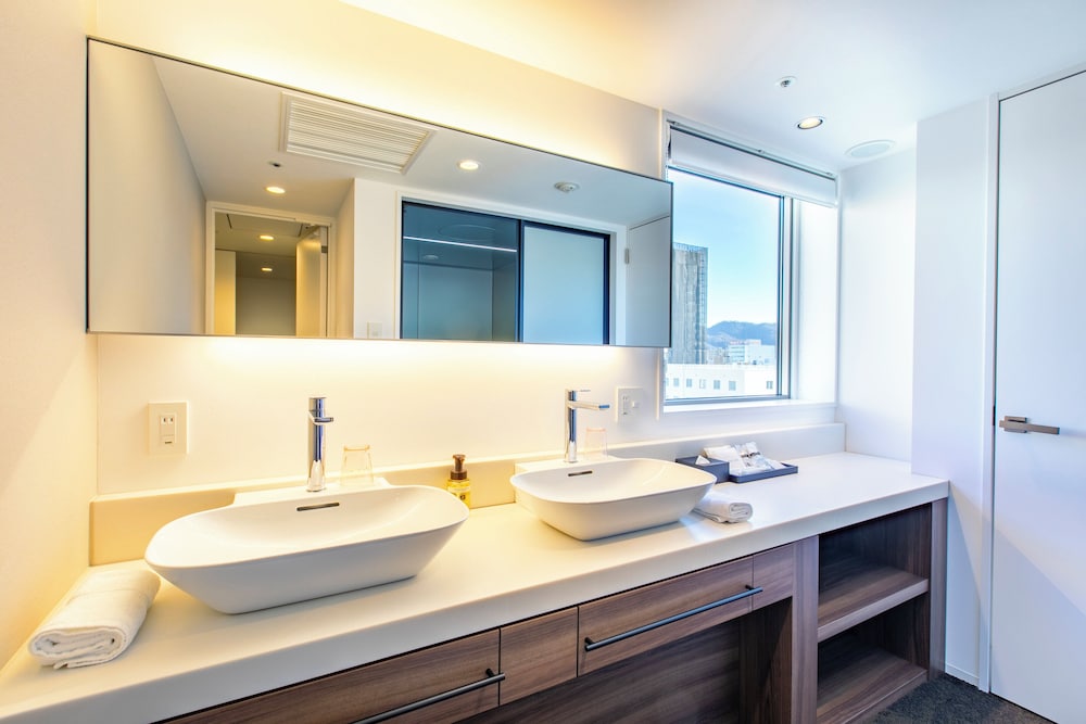 スイート ベッド (複数台) (Twin, Up To 6 Guests) | ホリデイ・イン&スイーツ札幌大通公園 by IHG