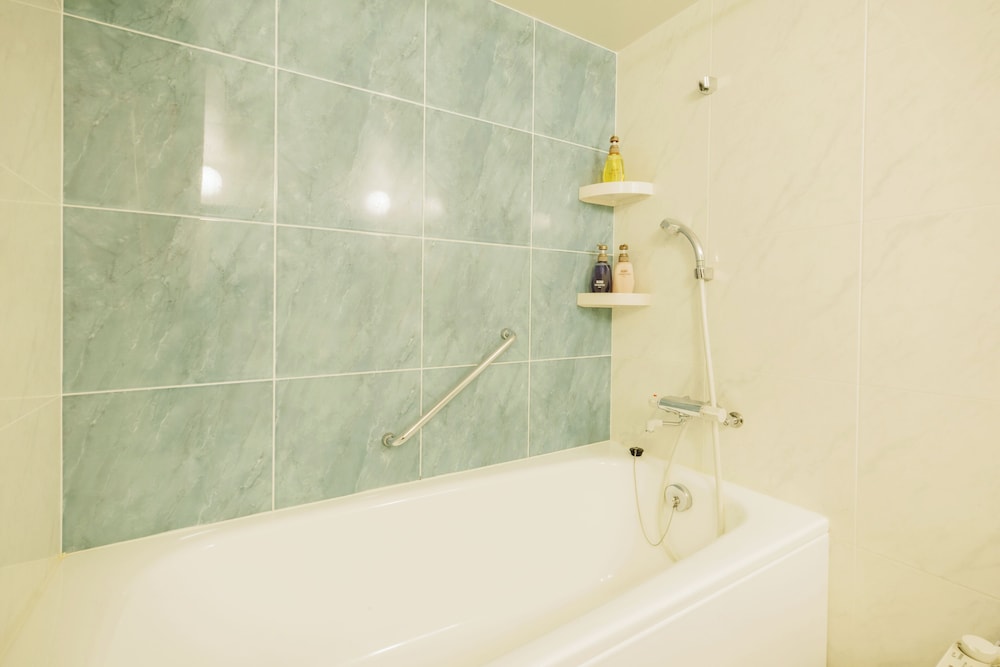 スタンダード ツインルーム 禁煙 バスルーム1 | ホテル モンテ エルマーナ仙台