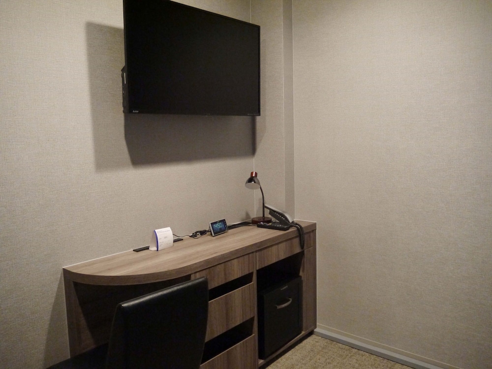 ファミリー ルーム ベッド (複数台) 禁煙 コネクティングルーム (Hollywood room) 客室3 | ベストウェスタンホテルフィーノ大阪心斎橋