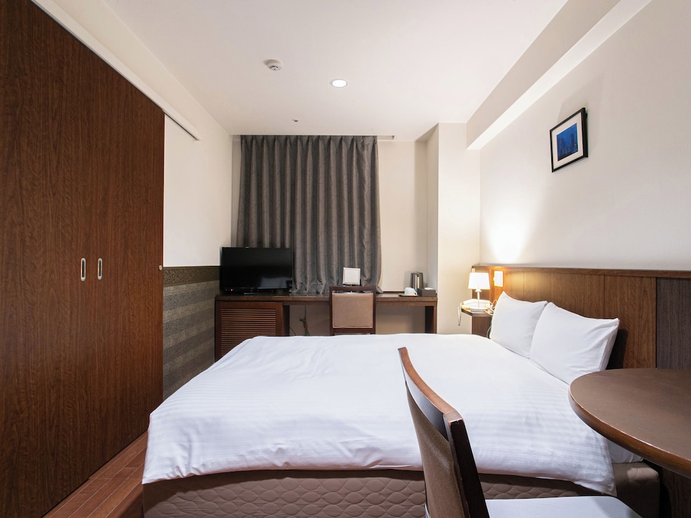 デラックス ダブルルーム 禁煙 客室9 | サットンホテル博多シティ