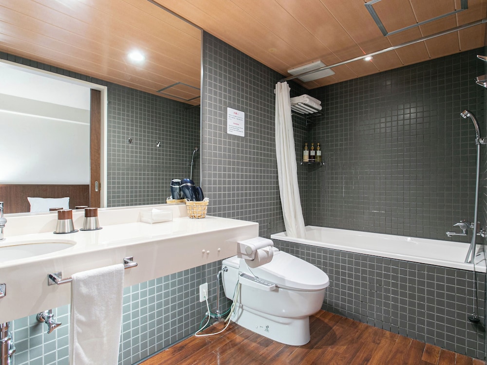 スーペリア ツインルーム シングルベッド 2 台 禁煙 客室10 | サットンホテル博多シティ