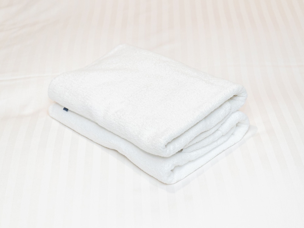 スタンダード ダブルルーム ダブルベッド 1 台 禁煙 客室11 | サットンホテル博多シティ