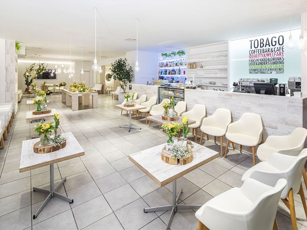 朝食スペース1 | HOTEL PLUMM (ホテル プラム)