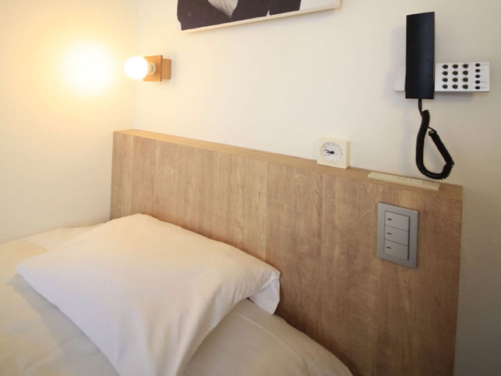 モデレート セミダブルルーム 禁煙 客室1 | HOTEL PLUMM (ホテル プラム)