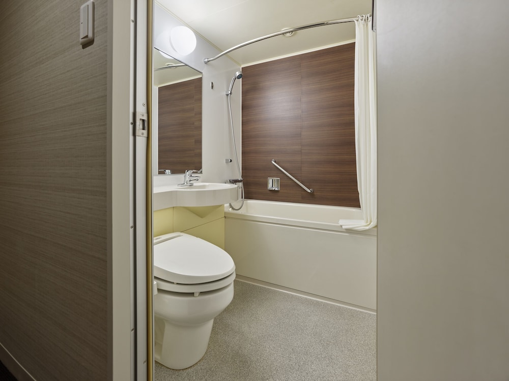 スタンダードダブル (加熱式たばこのみ) 客室3 | 三井ガーデンホテル京都四条