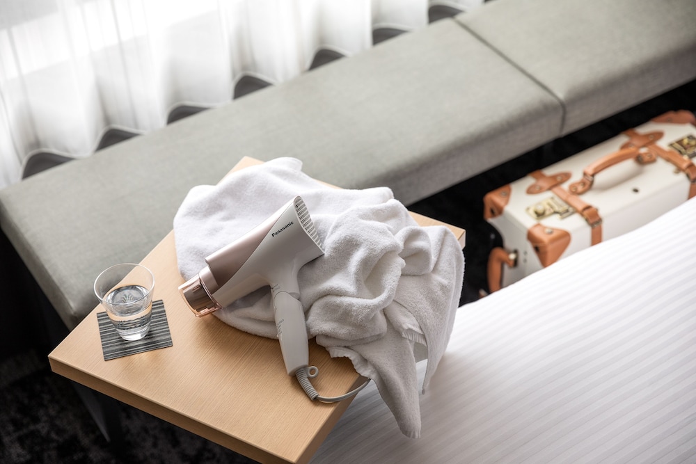 スタンダードツイン (加熱式たばこのみ) 客室の設備とサービス0 | 三井ガーデンホテル京都四条