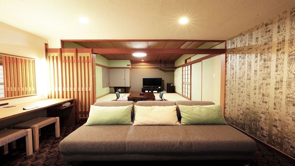 [はなれ・時鳥] (HOTOTOGISU) 和室 禁煙 客室2 | 紀州・白浜温泉 むさし