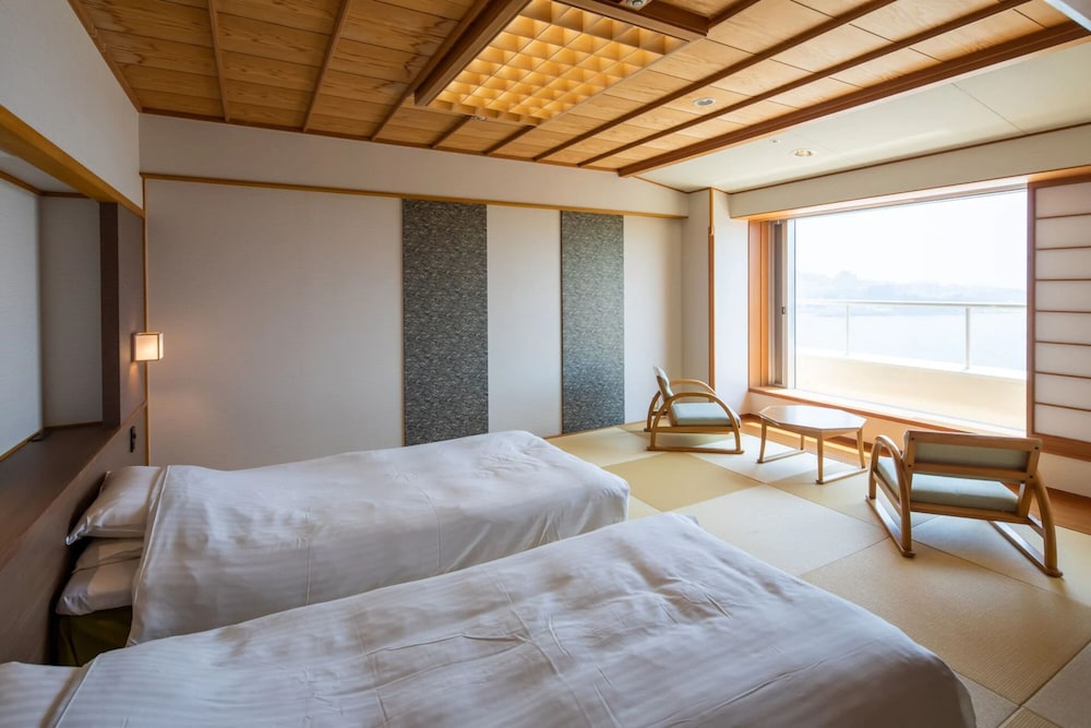 [葵館] 白良浜ビュー和室ツイン + 次の間 禁煙 | 紀州・白浜温泉 むさし